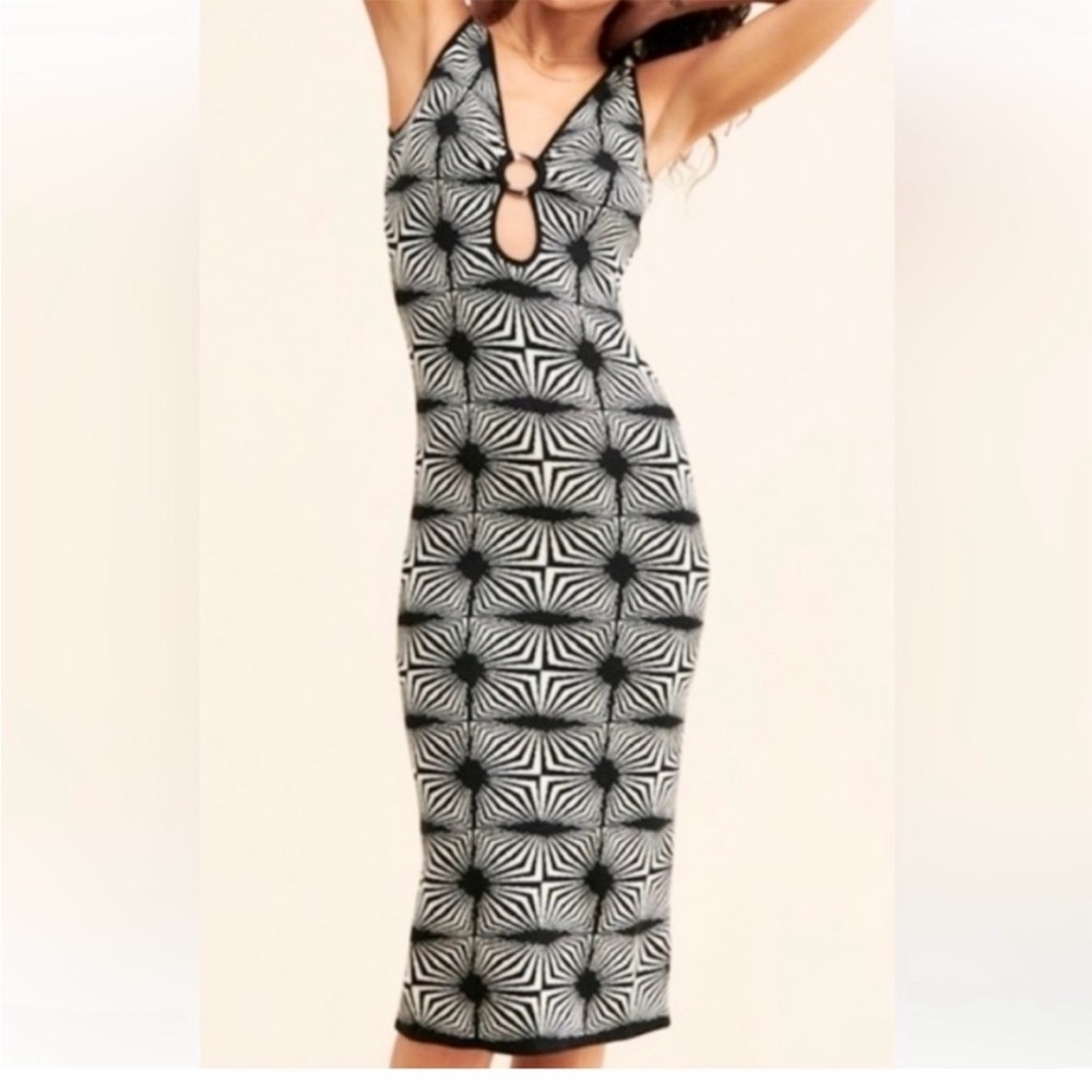 House of Harlow Luxe Essentials Black and White Midi Sweater Dress NWT Medium